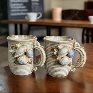 SET OF 2 3D EMBOSSED GLOSSY COFFEE MUG TEA RAISED SEA SHELLS SEA HORSE HANDLE